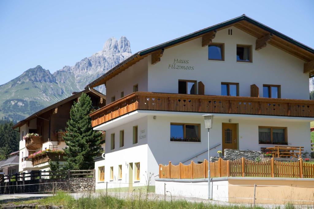 Nespecifikovaný výhled na hory nebo výhled na hory při pohledu z apartmánu