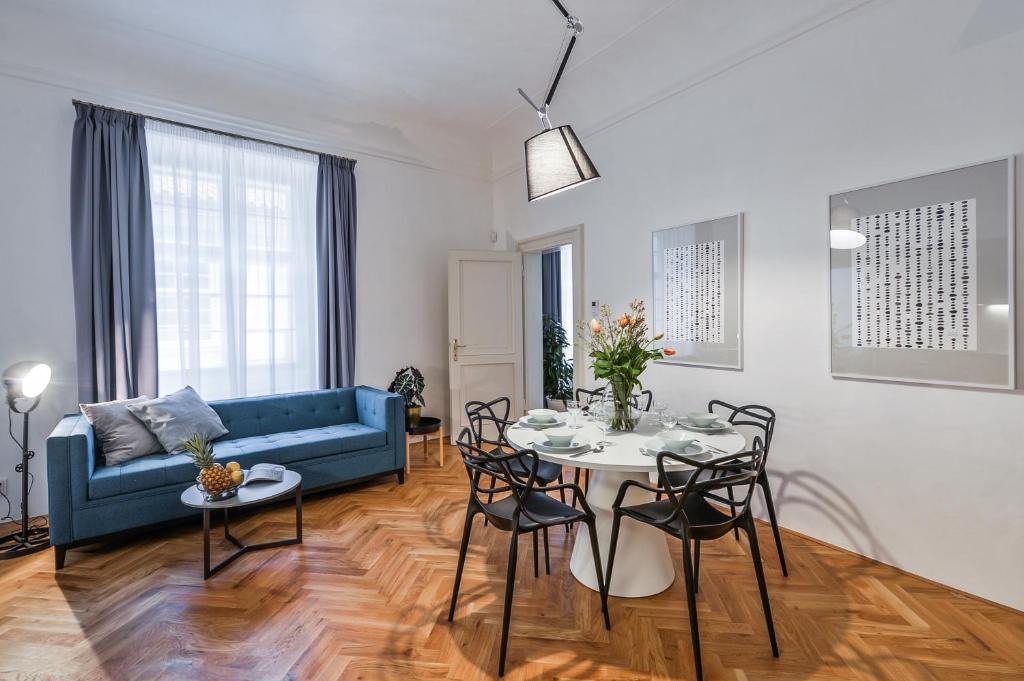 Lazenska N4 Residence - Two-Bedroom Apartment