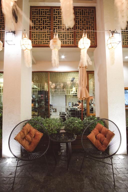 Tapae Gate Villa - Resim 23