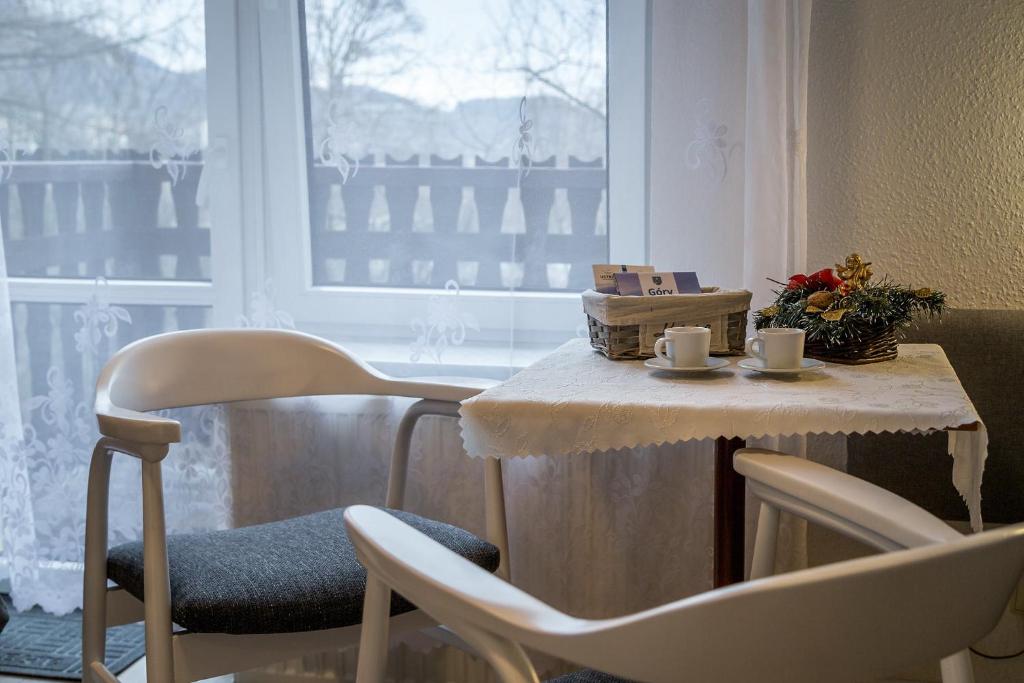 Posedenie v ubytovaní Willa Ewa