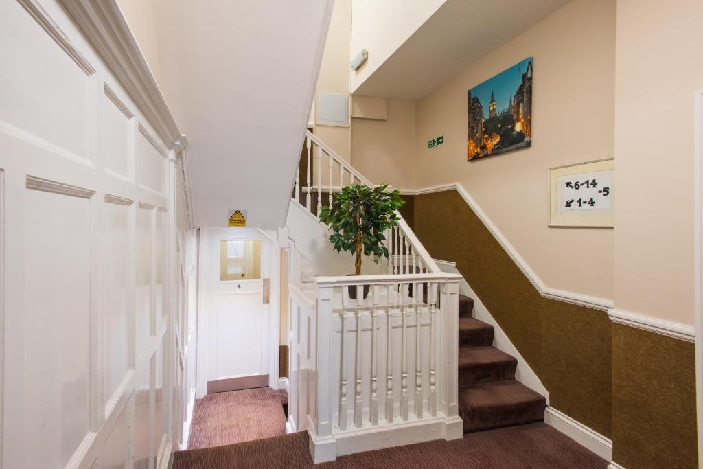 Marble Arch Inn - Resim 21