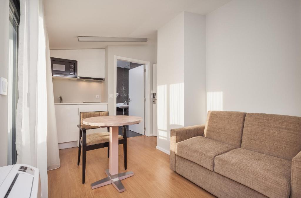 Essence Inn Marianos Hotel - Resim 25