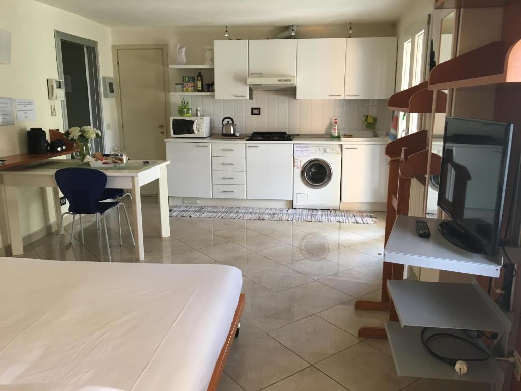 Appartamento Degli Ulivi - Estudio De Apartamento Con Vista Al Mar