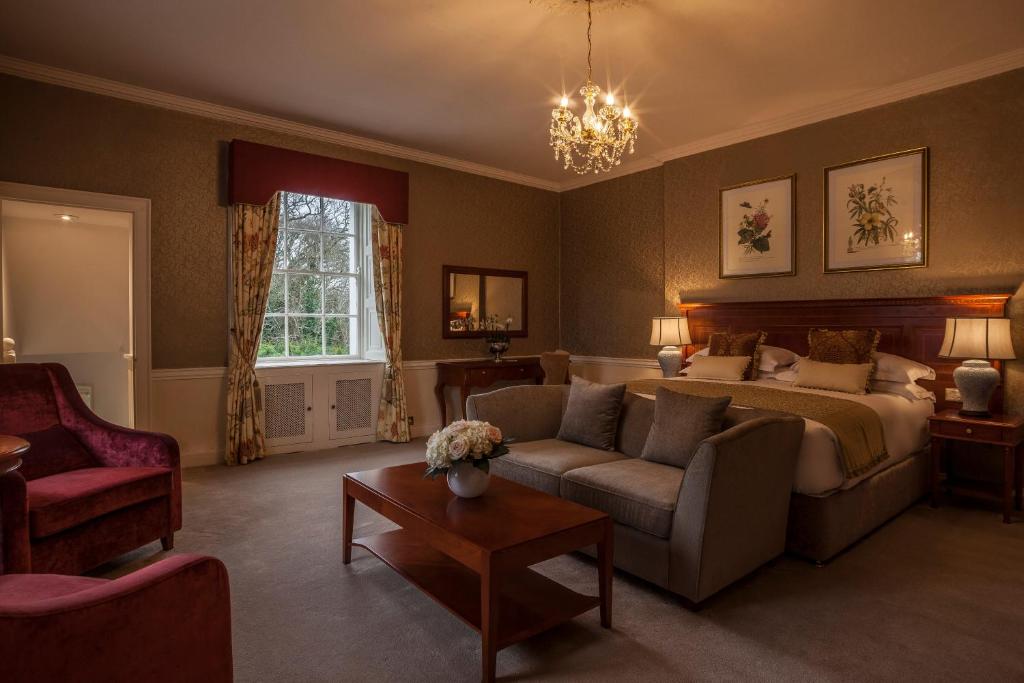 Χώρος καθιστικού στο Leixlip Manor Hotel