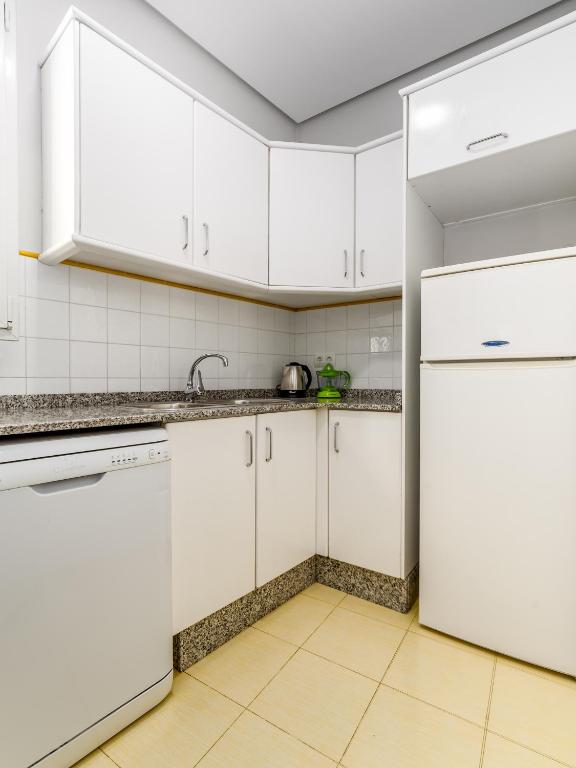 Travel Habitat Ático Calle Comedias, Valencia – Bijgewerkte ...