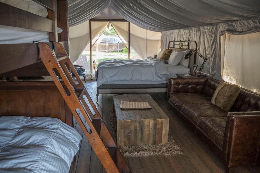 Flying Flags RV Resort & Campground - 