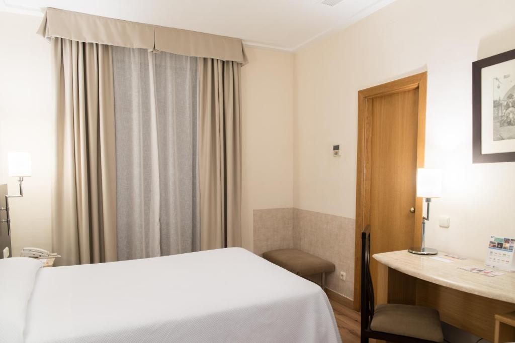 Hotel Inglaterra - Resim 10