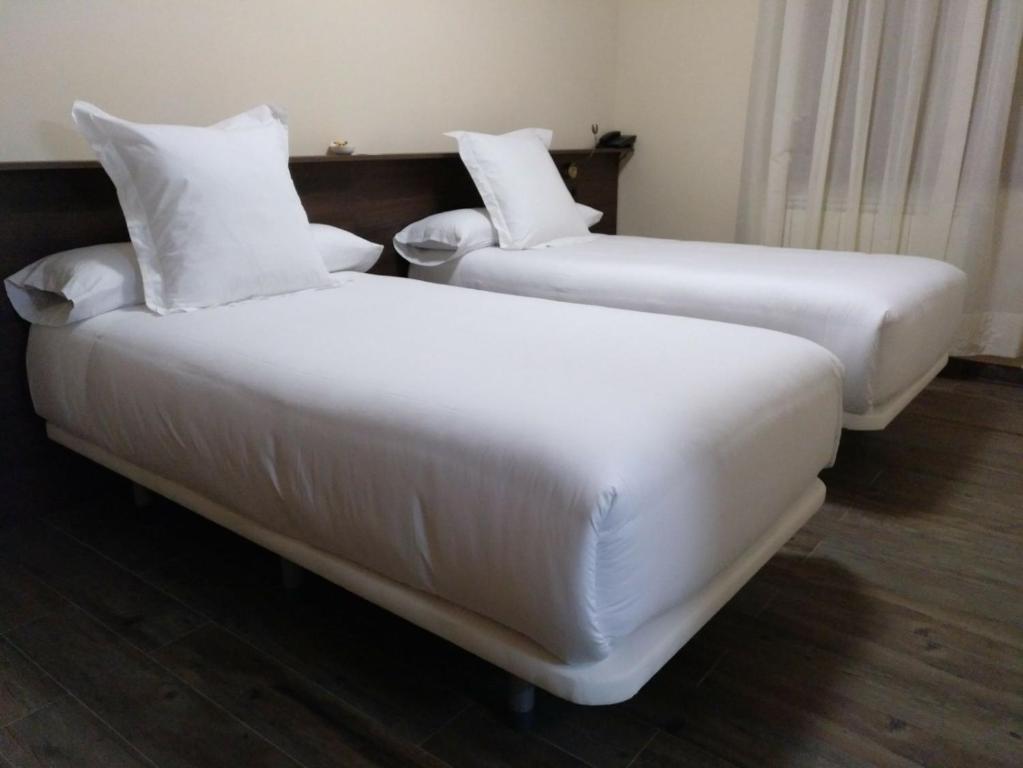 Valle Del Eria Hotel - 双室