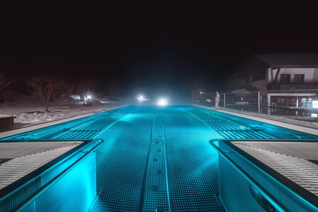 Bazén v ubytování Alpen Adria Hotel & Spa nebo v jeho okolí