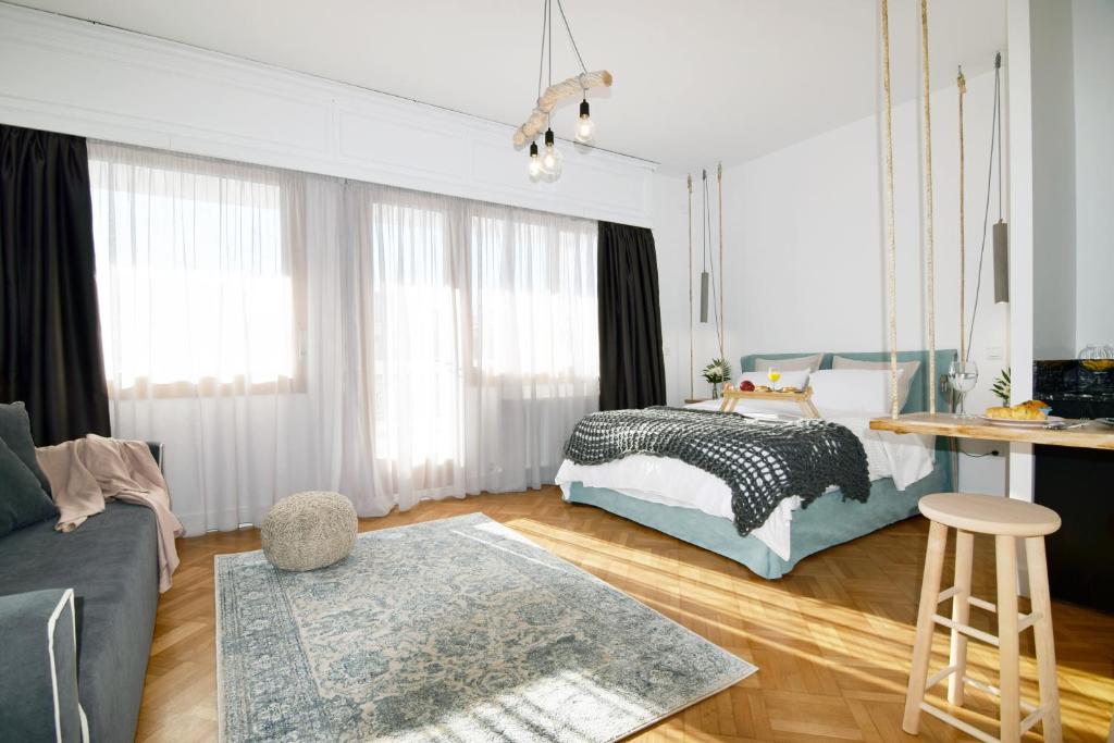 Grey Studios by Skg Apartments - Studio With Balcony And City View