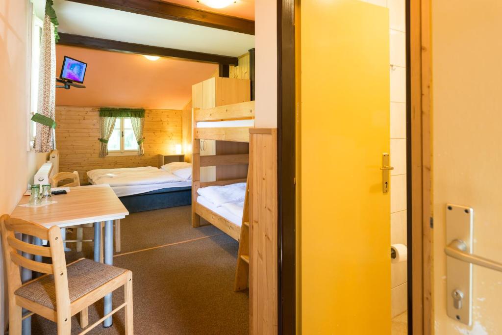 Postel nebo postele na pokoji v ubytování Hotel Diana