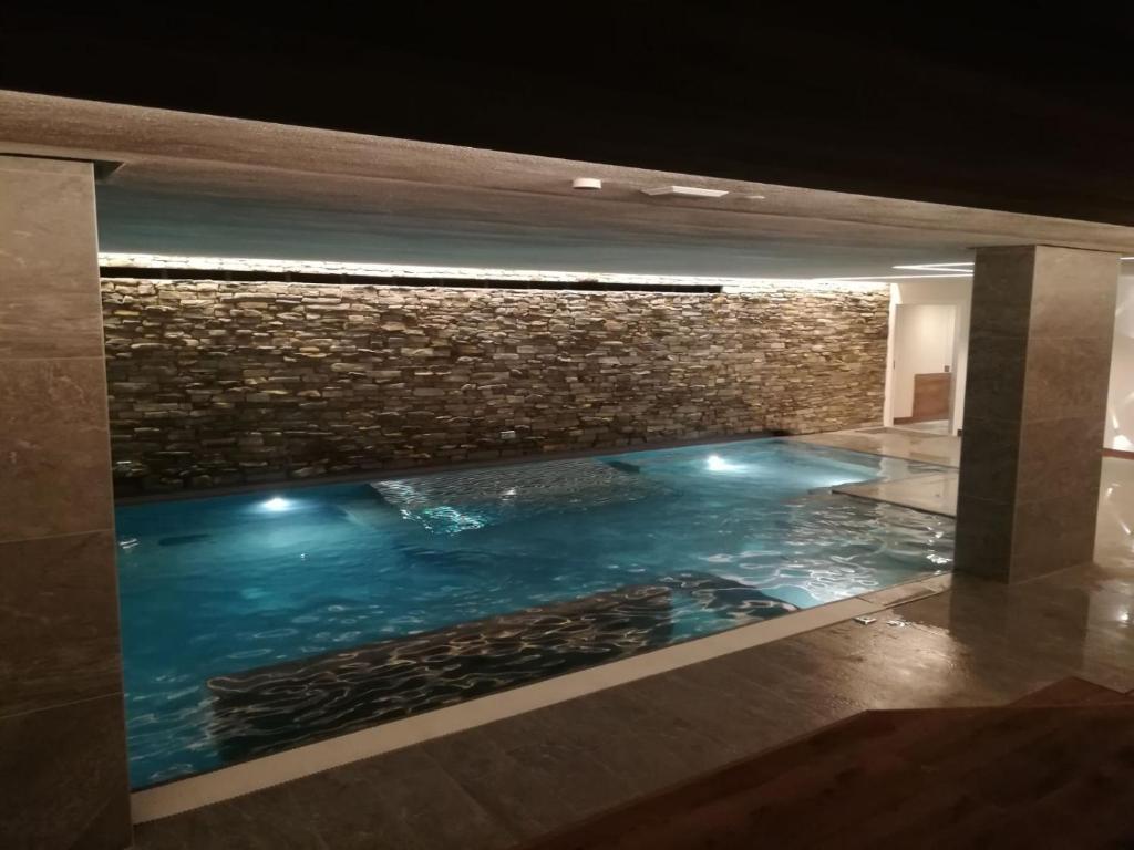 Bazén v ubytování Hotel Touring nebo v jeho okolí