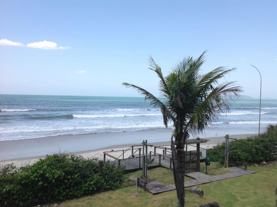  Casa Beira Mar com 5 suites