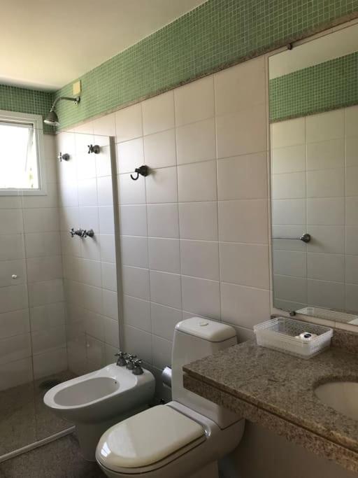  Casa Beira Mar com 5 suites