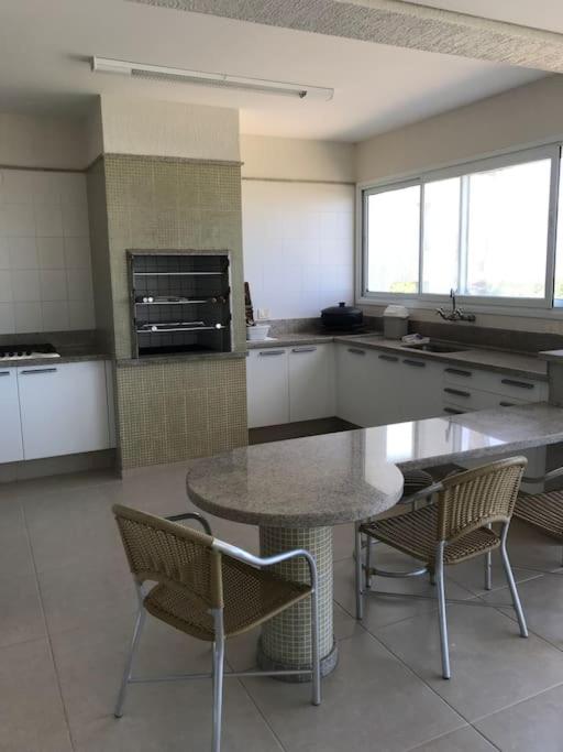  Casa Beira Mar com 5 suites