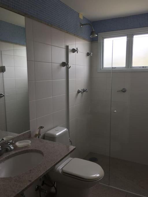  Casa Beira Mar com 5 suites