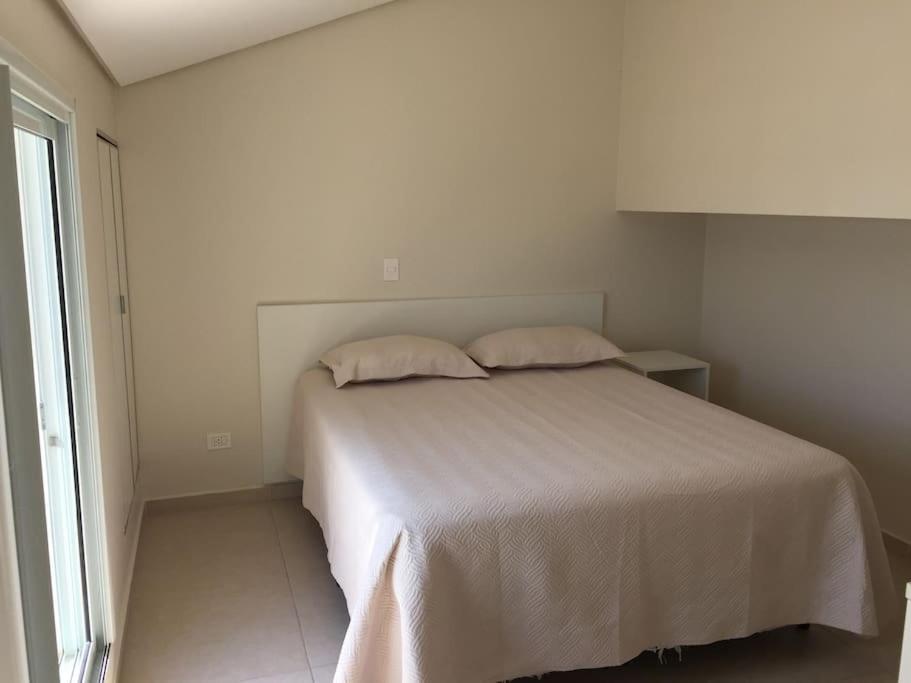  Casa Beira Mar com 5 suites