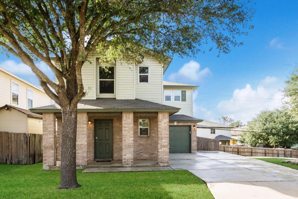 Westover Place, San Antonio (updated prices 2024)