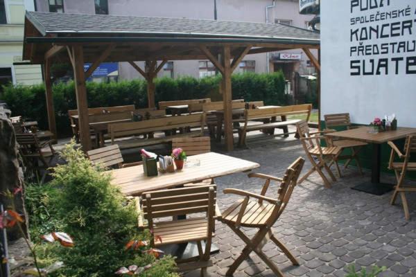 Restaurace v ubytování Penzion Novopacké Sklepy