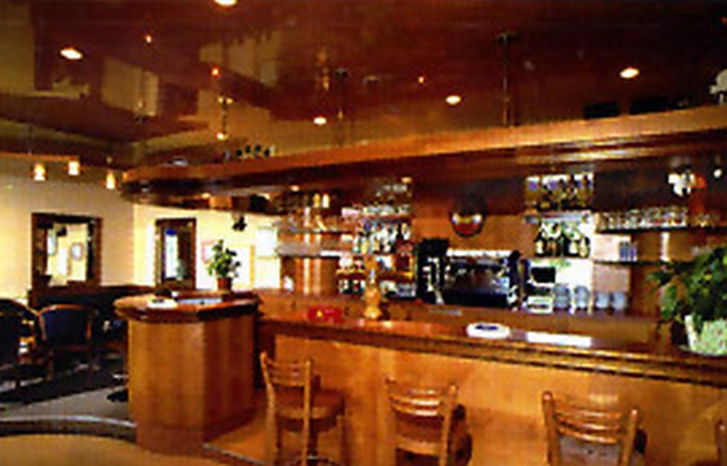 Lounge nebo bar v ubytování Hôtel Saint-Marc