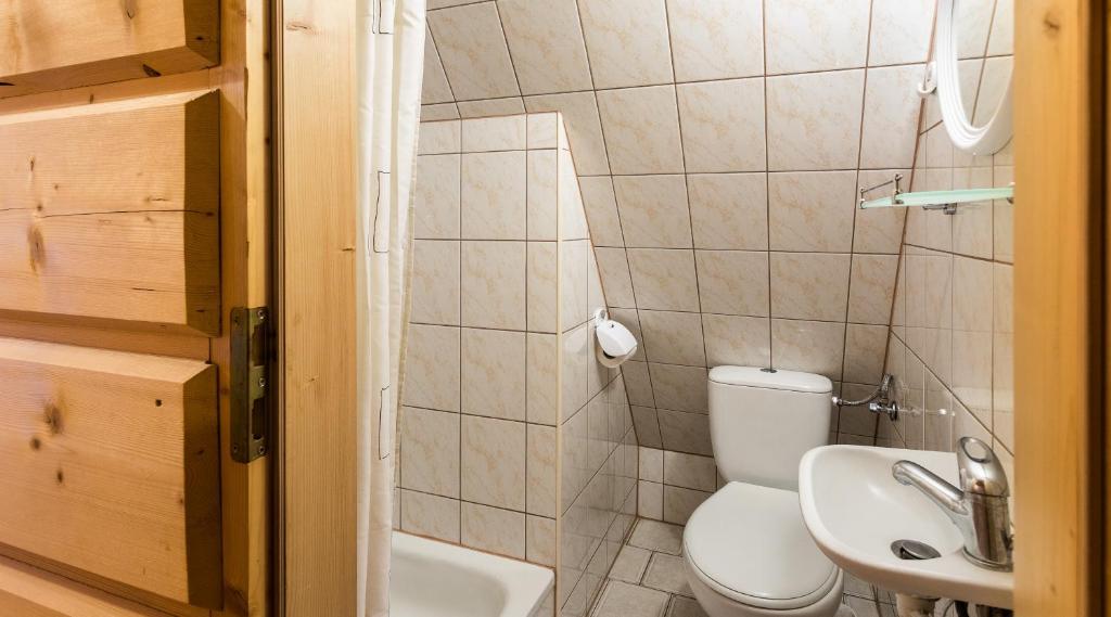 Kúpeľňa v ubytovaní Pokoje Gościnne Chochołów