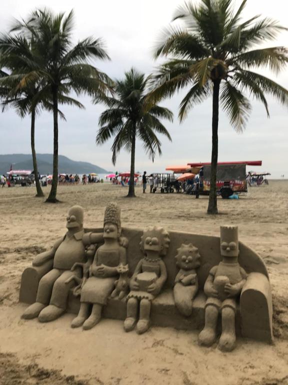  Frente à praia