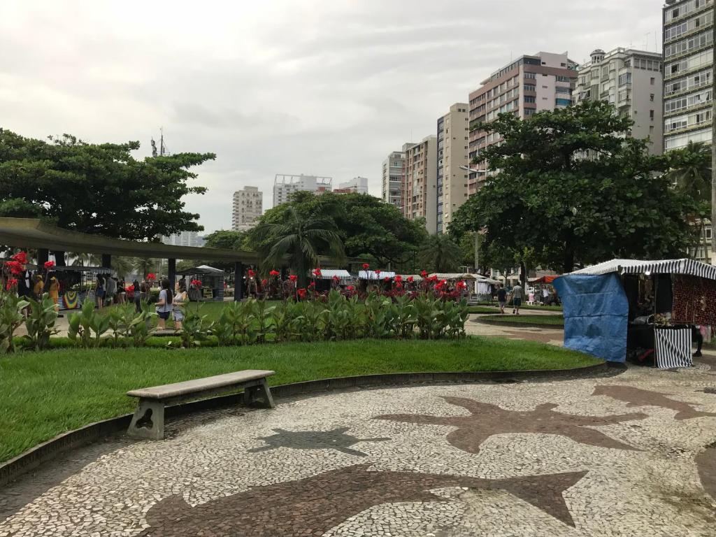  Frente à praia