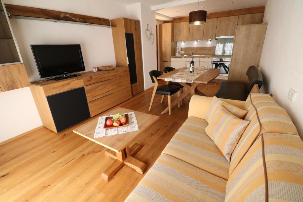 Kuchyňa alebo kuchynka v ubytovaní Haus Baumgartner