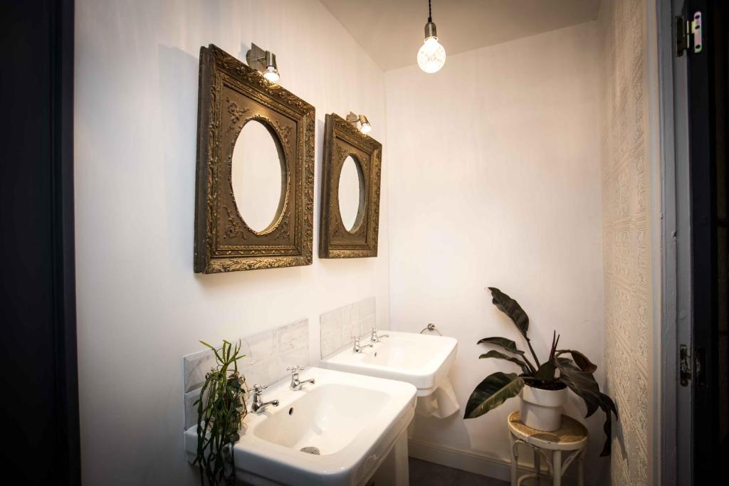 Carcassonne Townhouse 3
