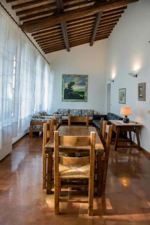 A seating area at Casa Dei Lecci