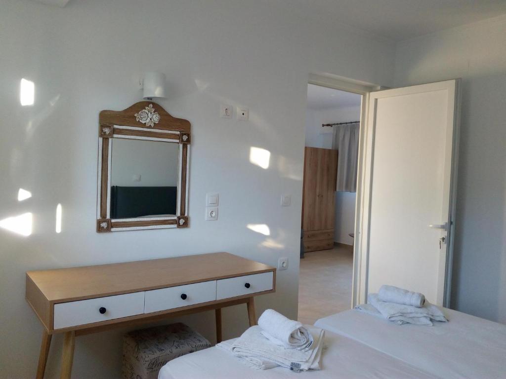 Athineon - Chambre Double Avec Balcon