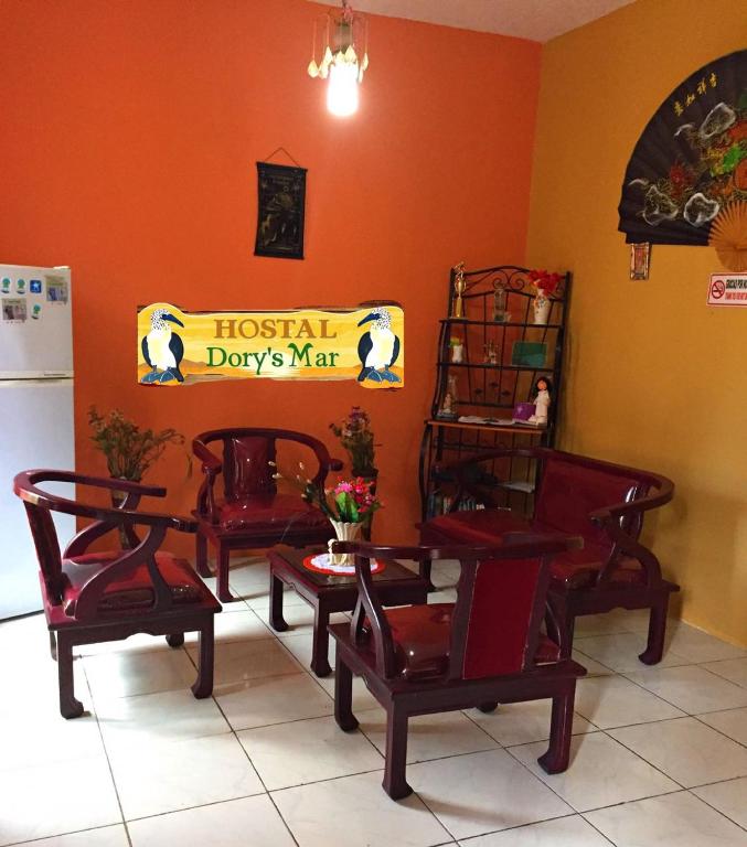 Posezení v ubytování Hostal Dorys Mar