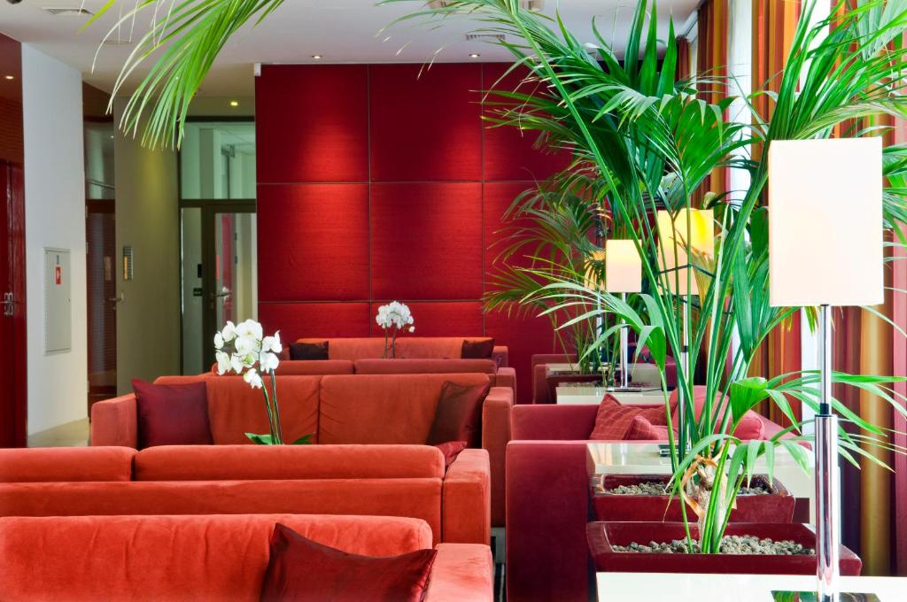 Mamaison Residence Diana