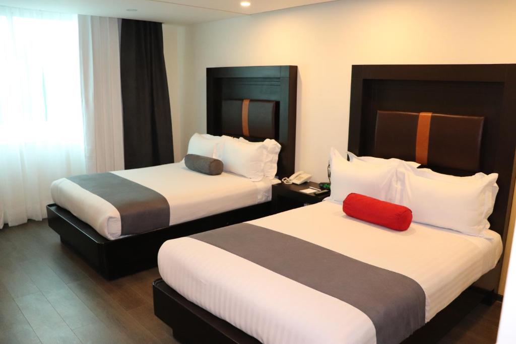 Best Western Plus Metepec & Suites