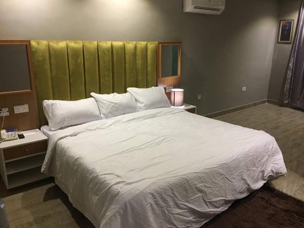 Postel nebo postele na pokoji v ubytování Blackwood Hotels
