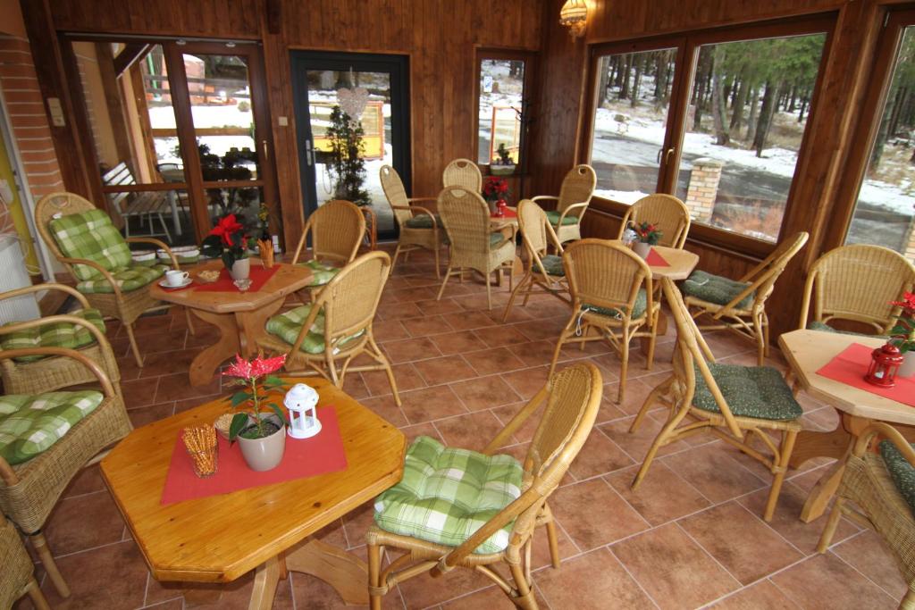 Restaurace v ubytování Chata Javorina