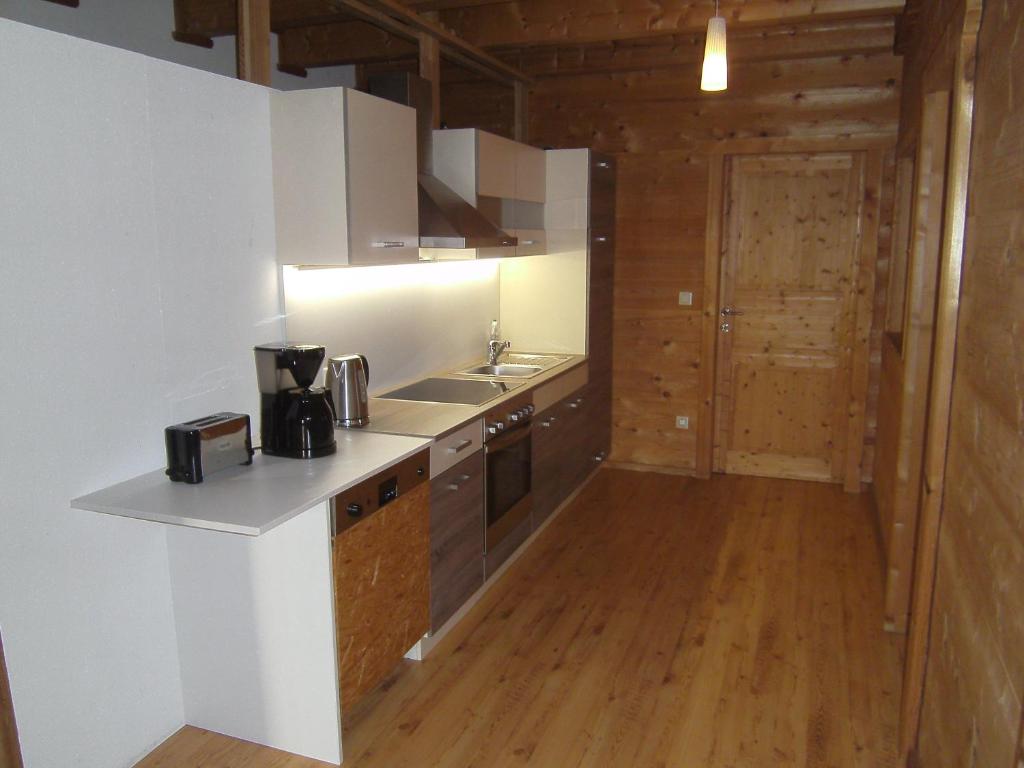 Kuchyňa alebo kuchynka v ubytovaní Blockhaus Familie Raidl
