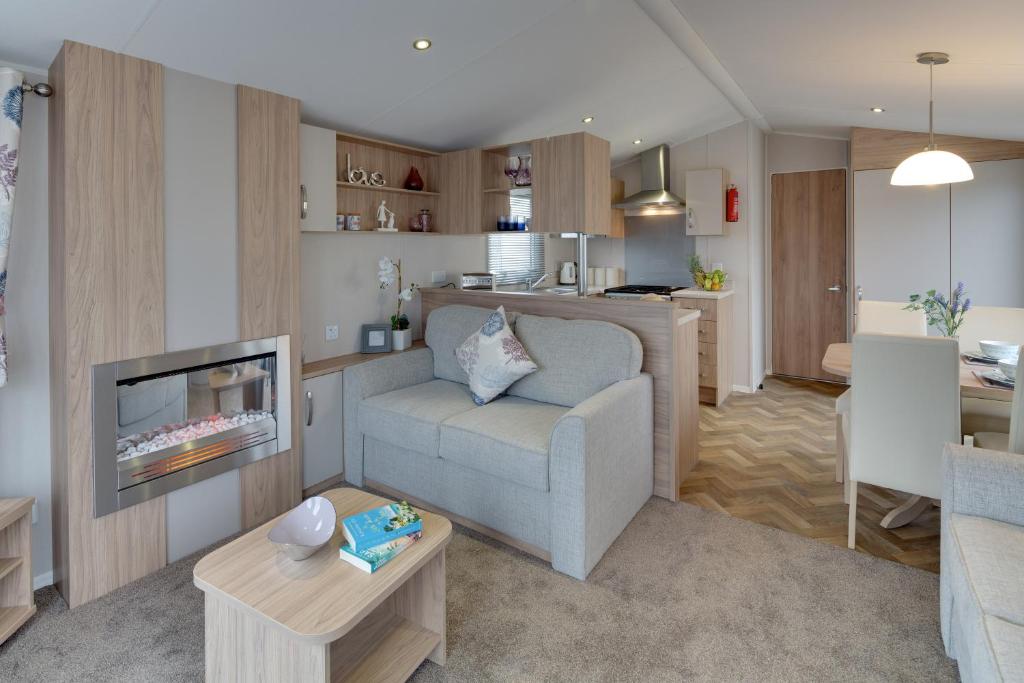 The Lakes Rookley - 