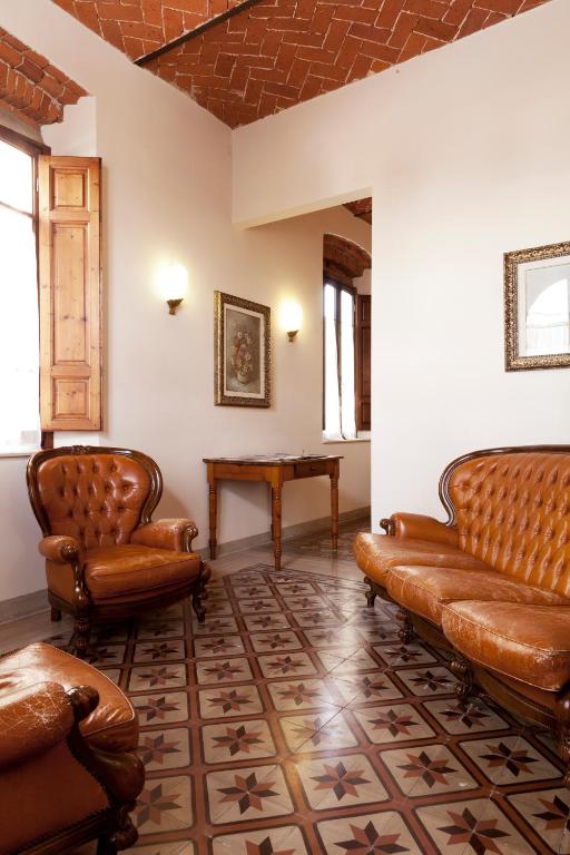 Posezení v ubytování Hotel Savoia e Campana