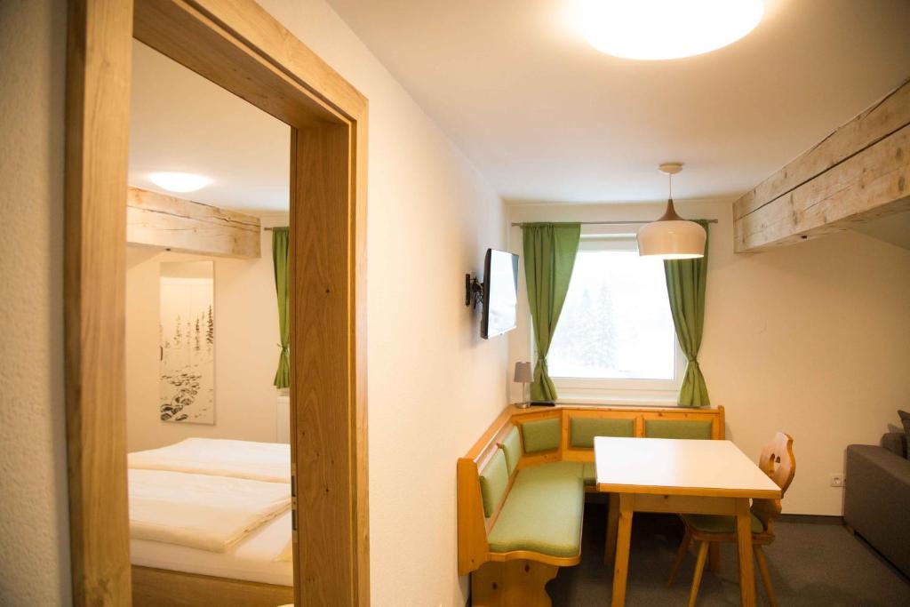 Postel nebo postele na pokoji v ubytování Haus Filzmoos