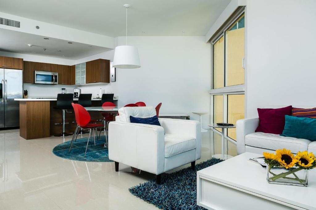 Kuchyň nebo kuchyňský kout v ubytování Blue Residences