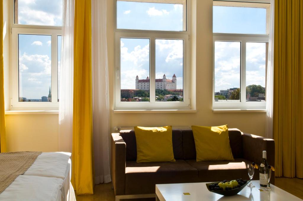 Mamaison Residence Sulekova Bratislava - Resim 11