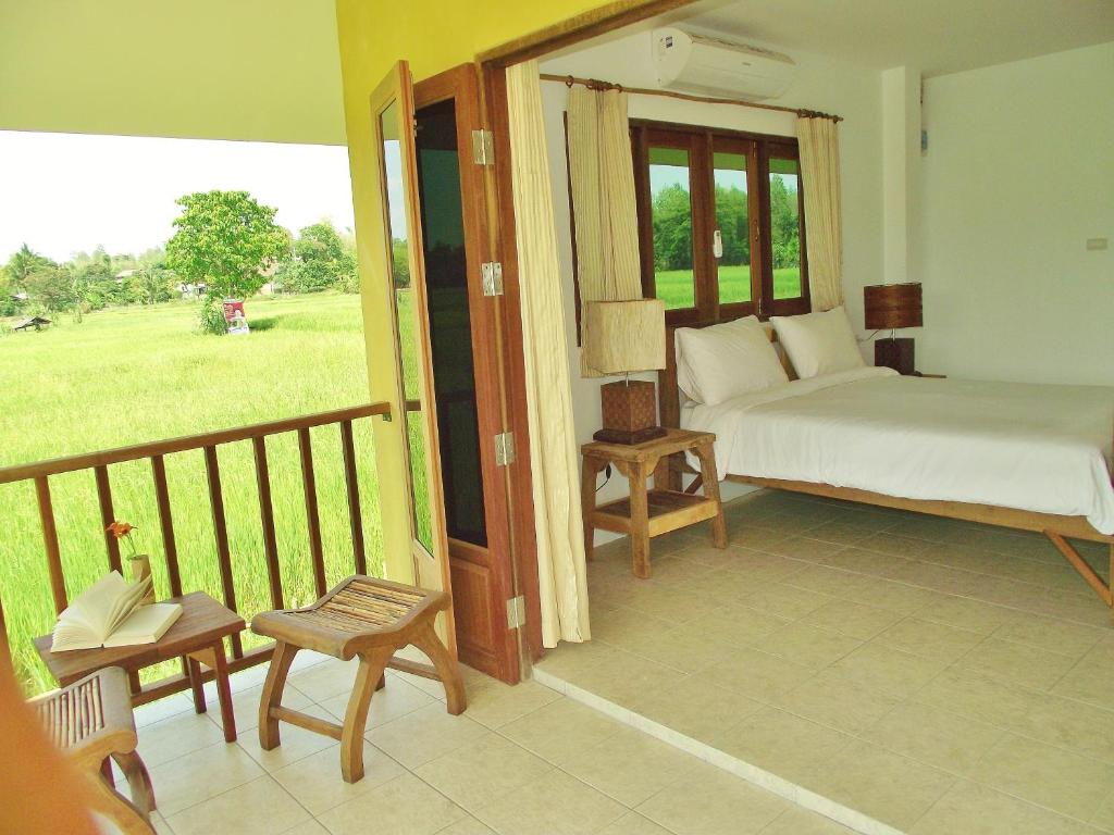 Country Retreat - 13