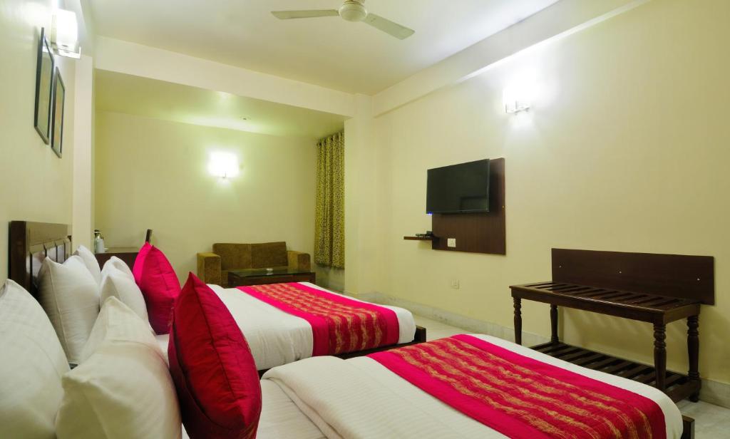TV a/nebo společenská místnost v ubytování Hotel Shanti Villa