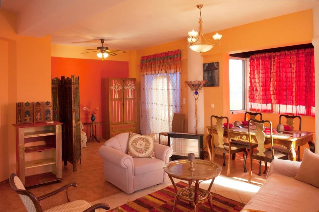Posedenie v ubytovaní Semiramis Apartments