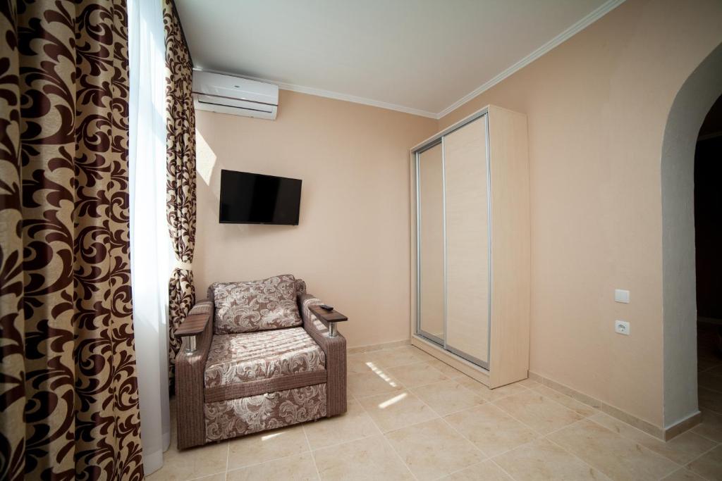 GRAND Hotel - One-Bedroom Suite