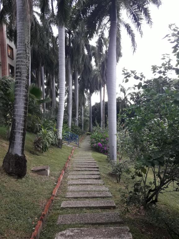 Zahrada ubytování girardot resort apto102