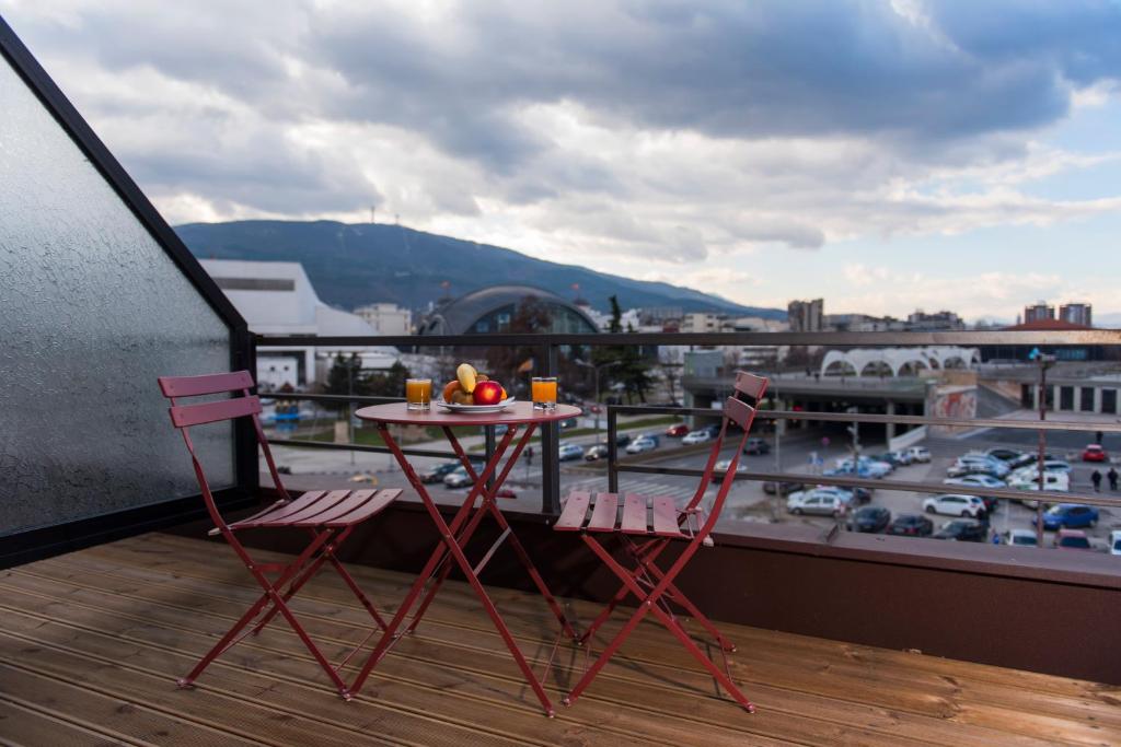 Nespecifikovaný výhled na hory nebo výhled na hory při pohledu z hotelu