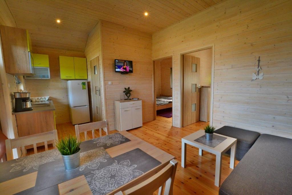 Kuchyň nebo kuchyňský kout v ubytování Ośrodek Wypoczynkowy Lawendowo