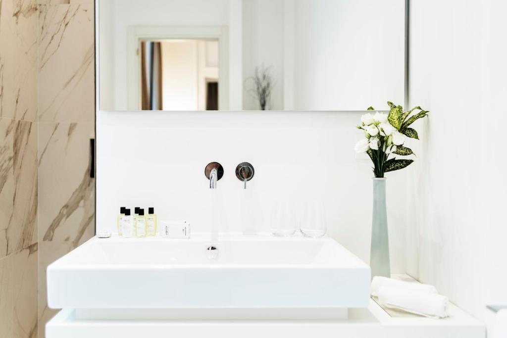 The Shire Hotel - Resim 30